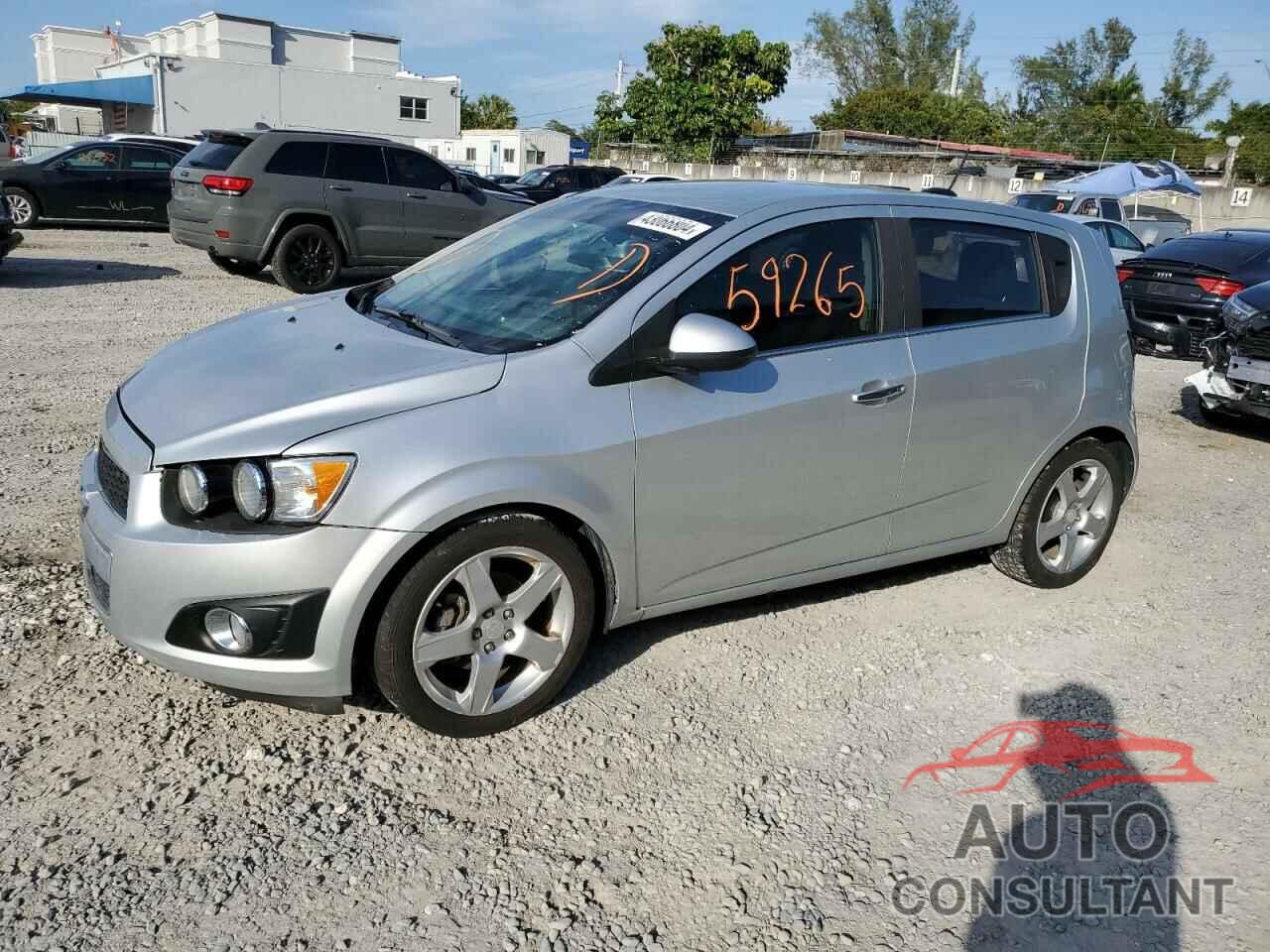 CHEVROLET SONIC 2016 - 1G1JE6SB8G4151705