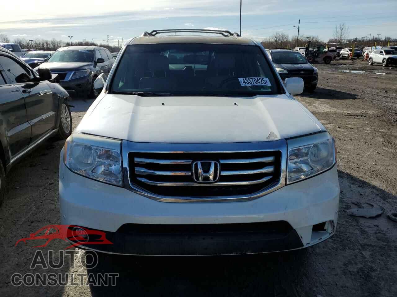 HONDA PILOT 2013 - 5FNYF4H94DB056087
