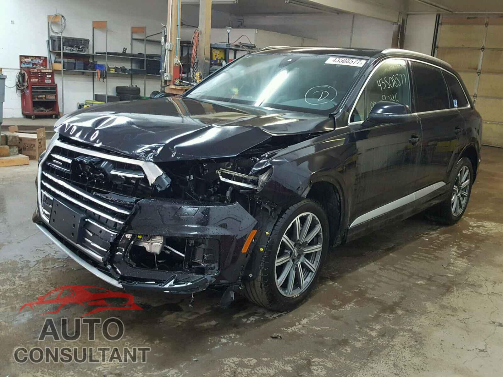 AUDI Q7 2017 - WA1LAAF70HD021921