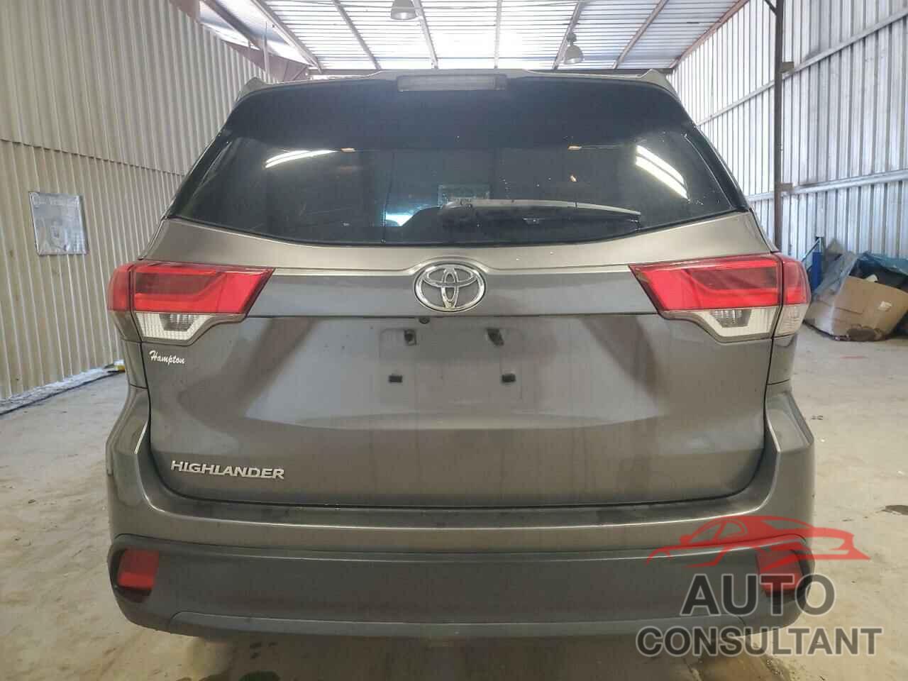 TOYOTA HIGHLANDER 2018 - 5TDZARFH7JS039723
