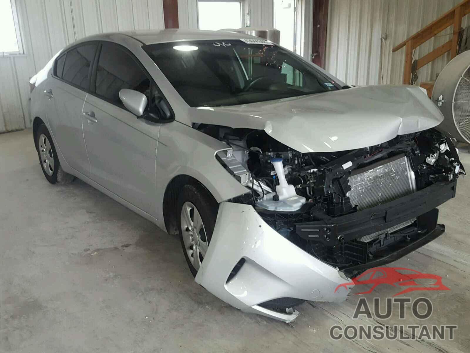 KIA FORTE 2017 - 3KPFK4A72HE038517