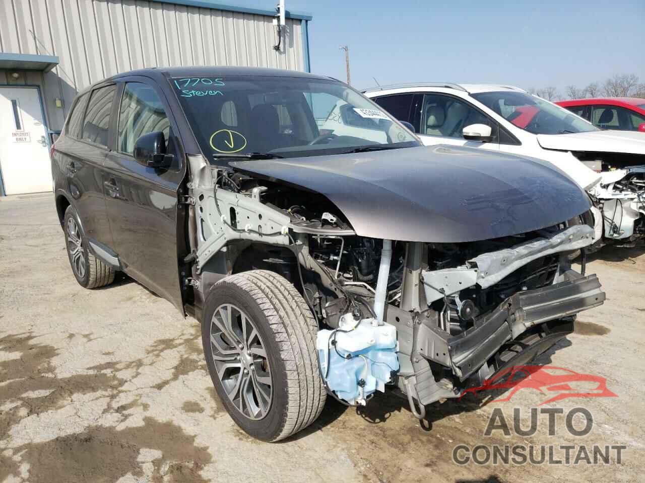 MITSUBISHI OUTLANDER 2018 - JA4AD2A38JZ011543