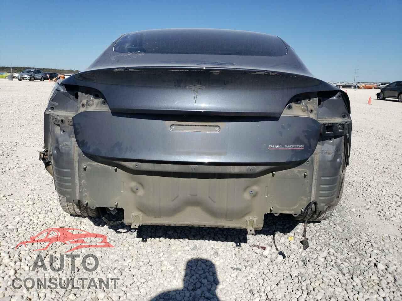 TESLA MODEL 3 2019 - 5YJ3E1EB5KF413731