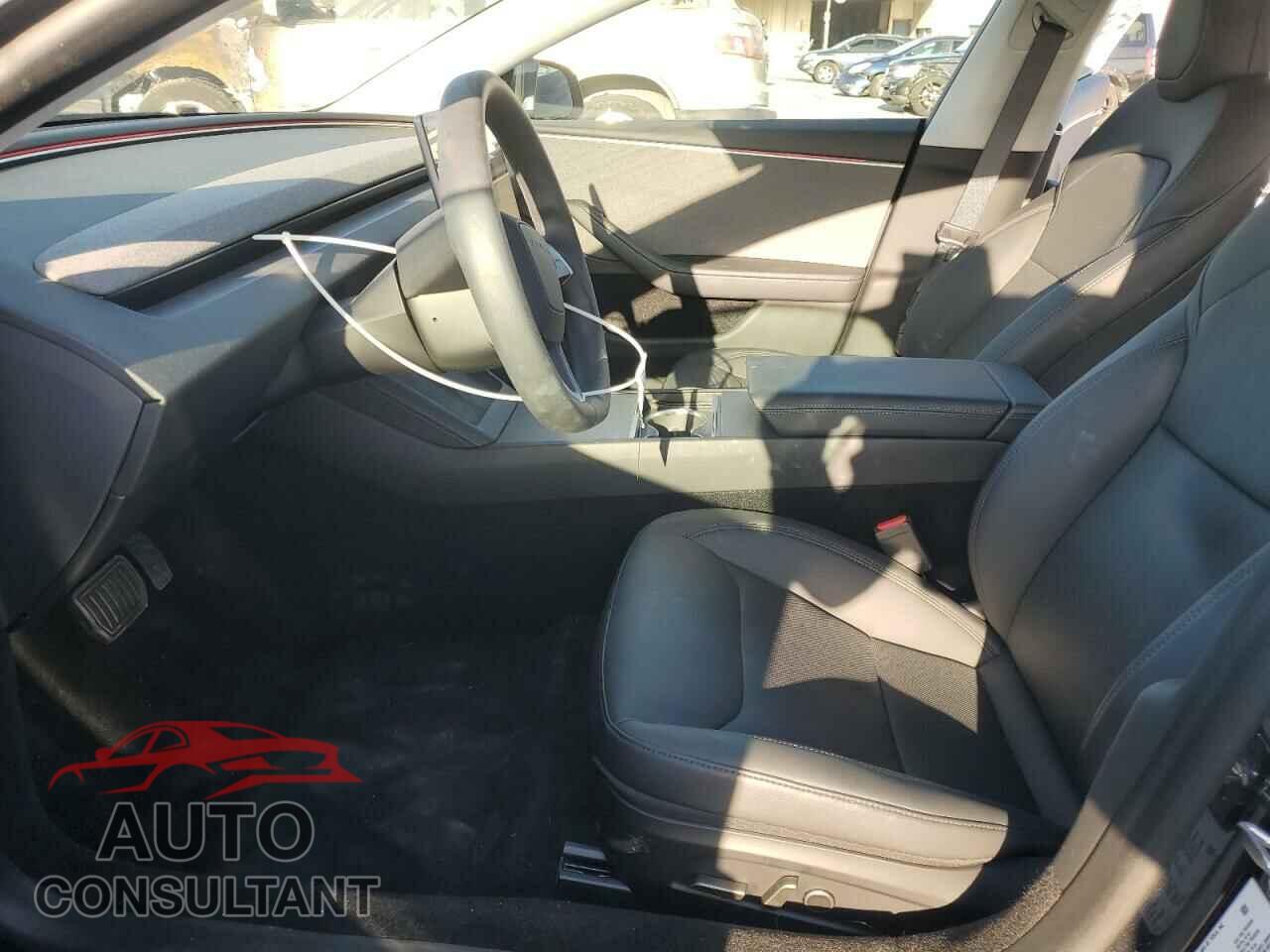 TESLA MODEL 3 2024 - 5YJ3E1EA6RF747249