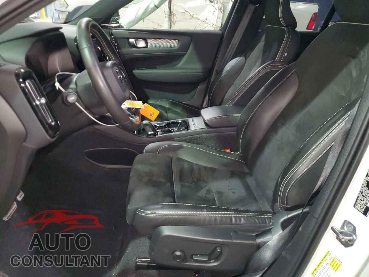 VOLVO XC40 2021 - YV4AC2HM4M2507425