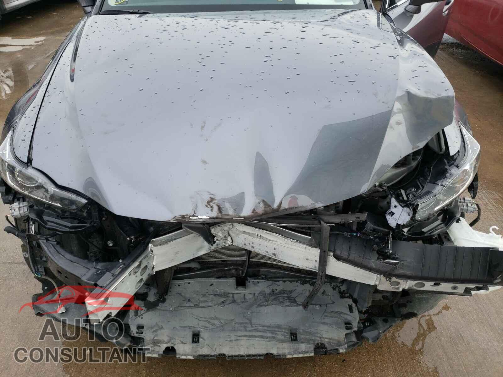 LEXUS IS 2017 - JTHBA1D21H5061622