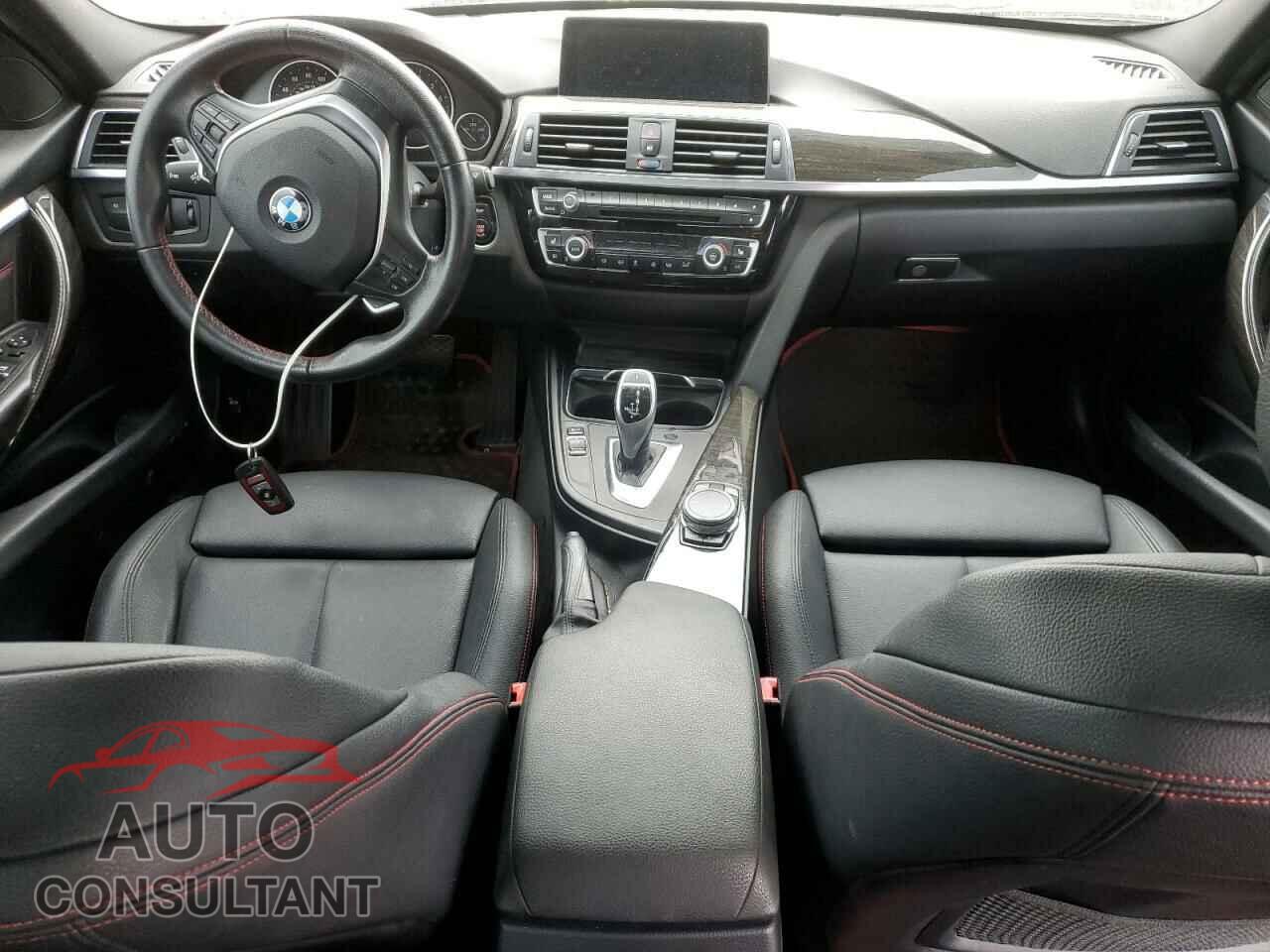 BMW 3 SERIES 2016 - WBA8E9C52GK603656