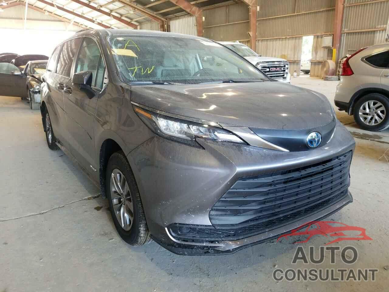 TOYOTA SIENNA 2021 - 5TDKRKECXMS039436