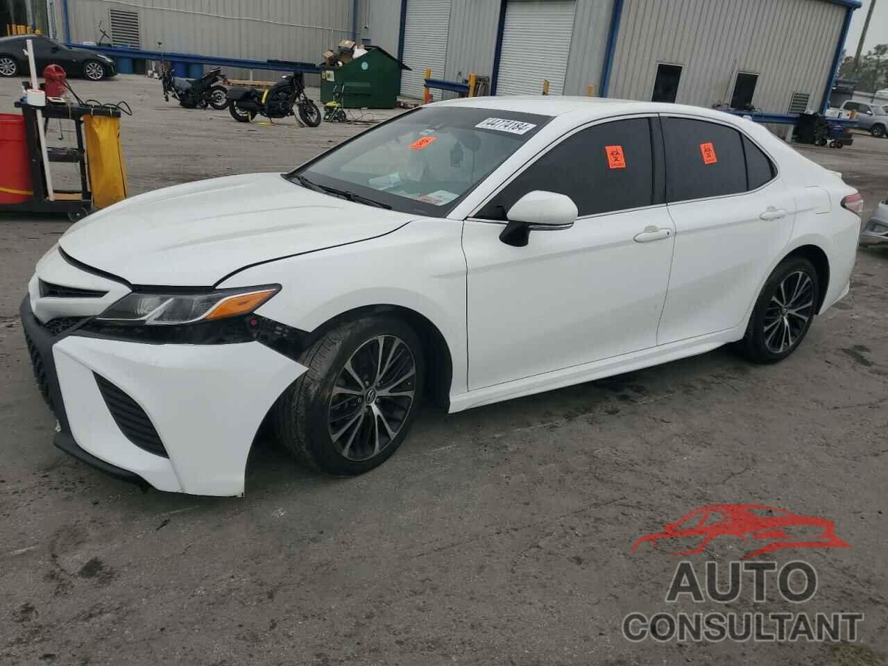TOYOTA CAMRY 2018 - 4T1B11HKXJU620152