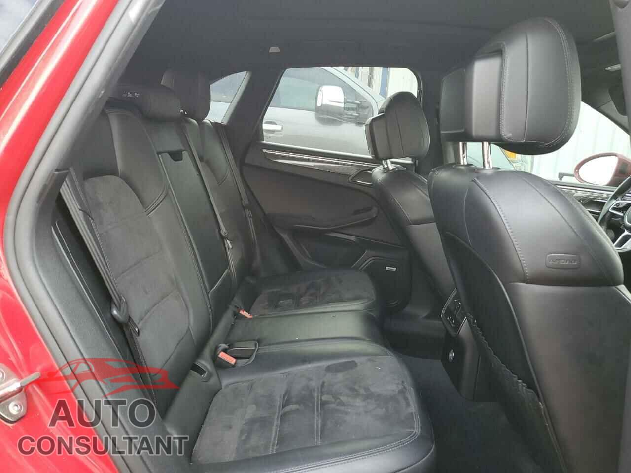 PORSCHE MACAN 2017 - WP1AG2A56HLB52122