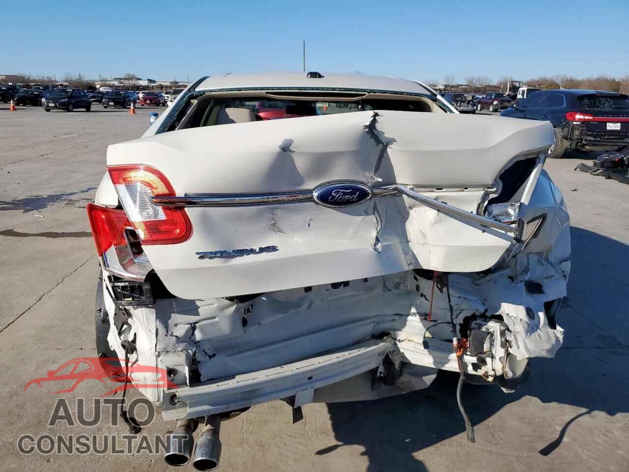 FORD TAURUS 2011 - 1FAHP2EW4BG164956