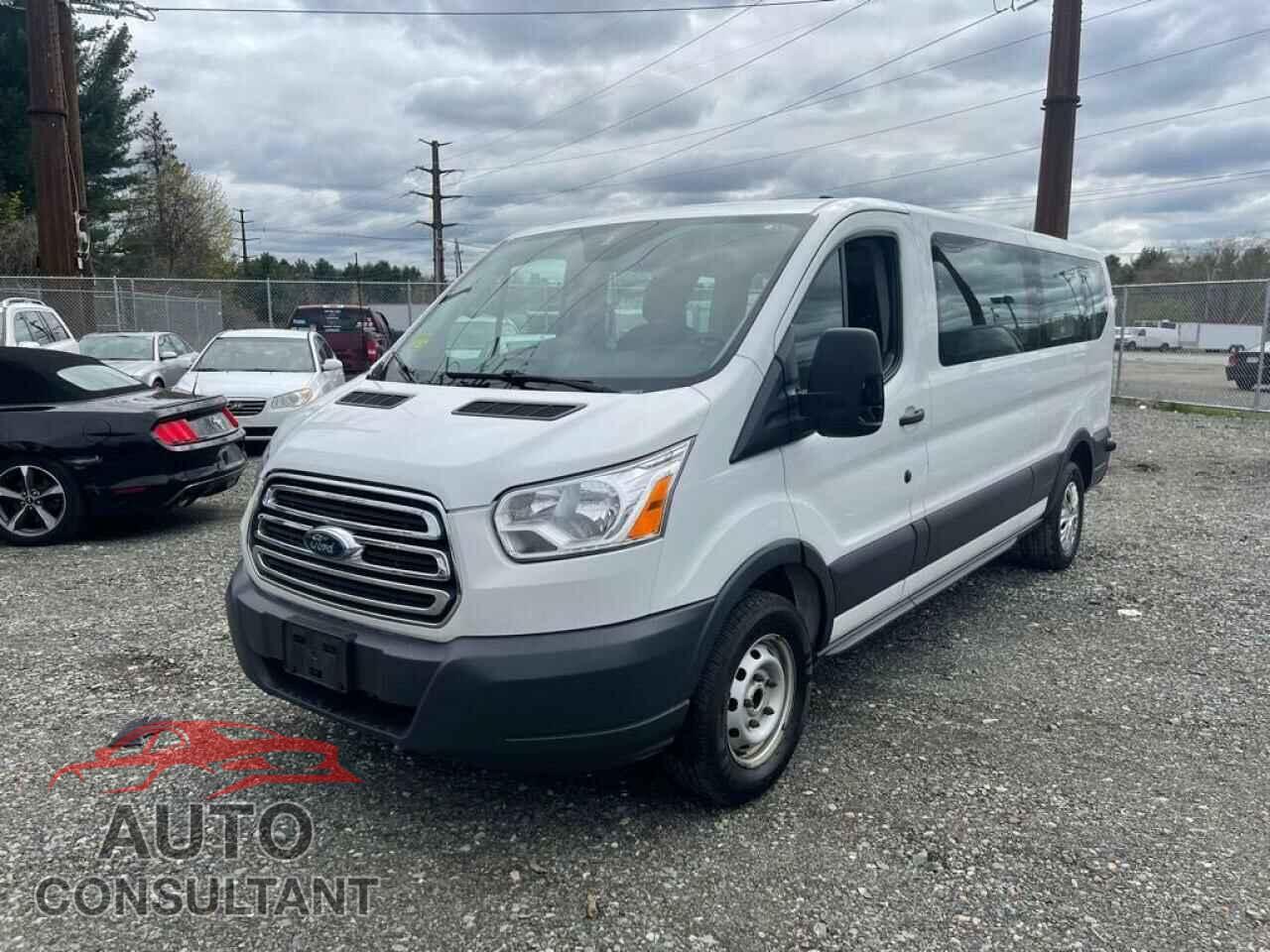 FORD TRANSIT CO 2017 - 1FBZX2ZM8HKB14093