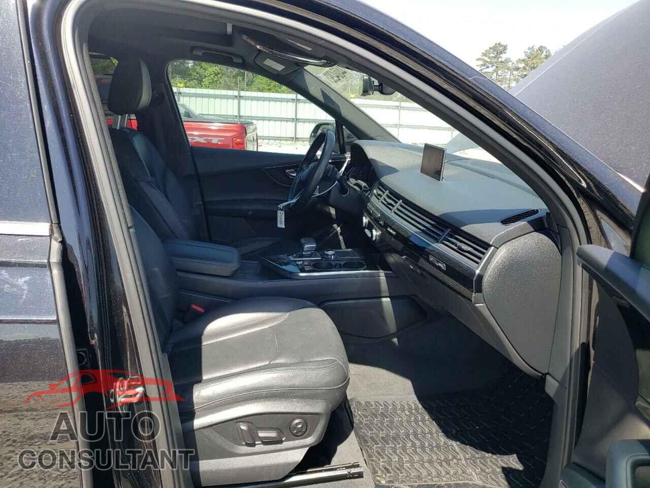AUDI Q7 2017 - WA1VAAF72HD024084