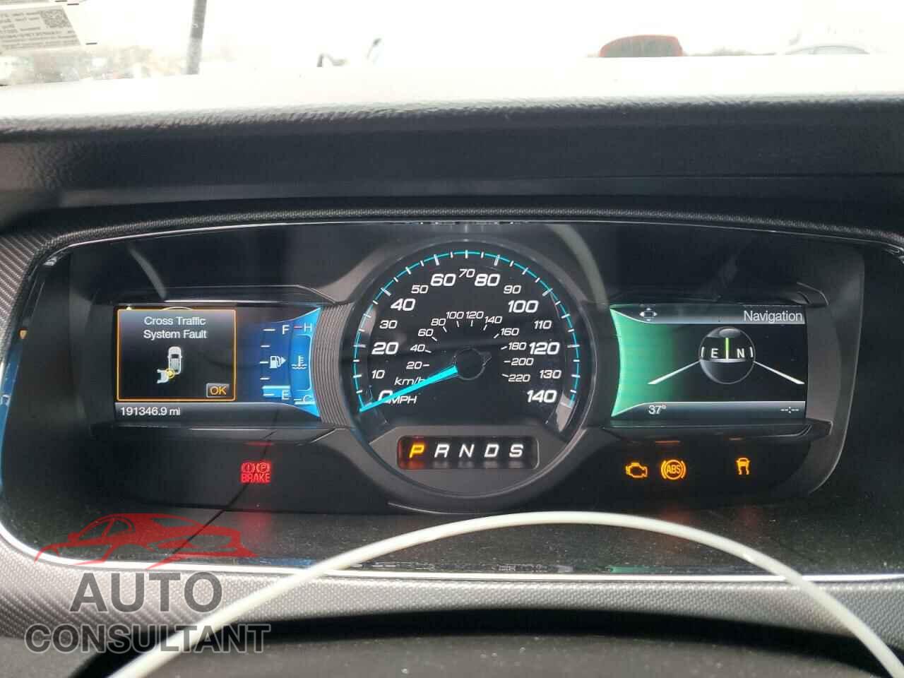 FORD TAURUS 2015 - 1FAHP2KT3FG194076