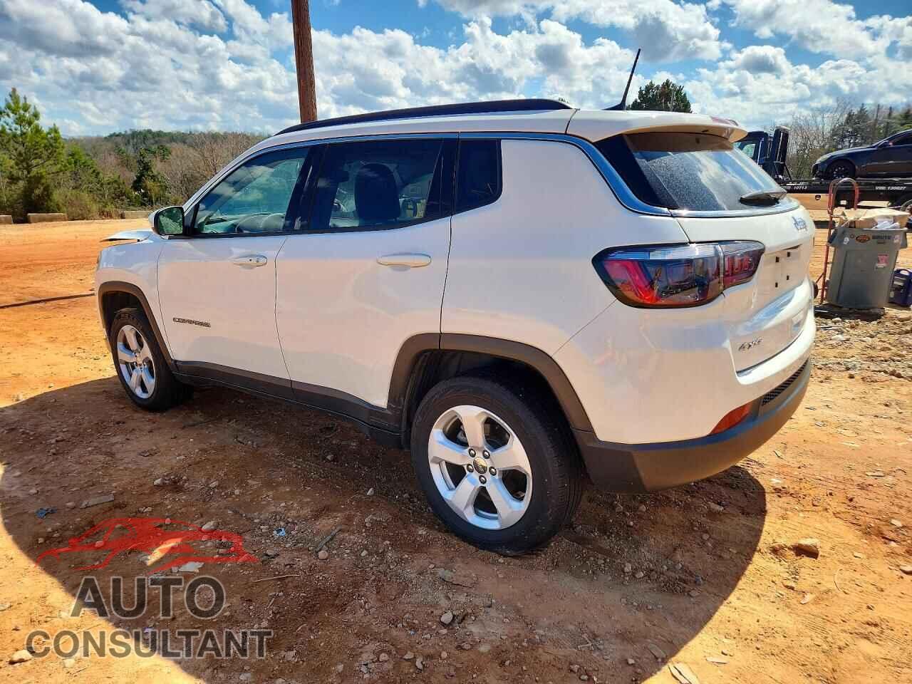 JEEP COMPASS 2021 - 3C4NJDBB8MT558356