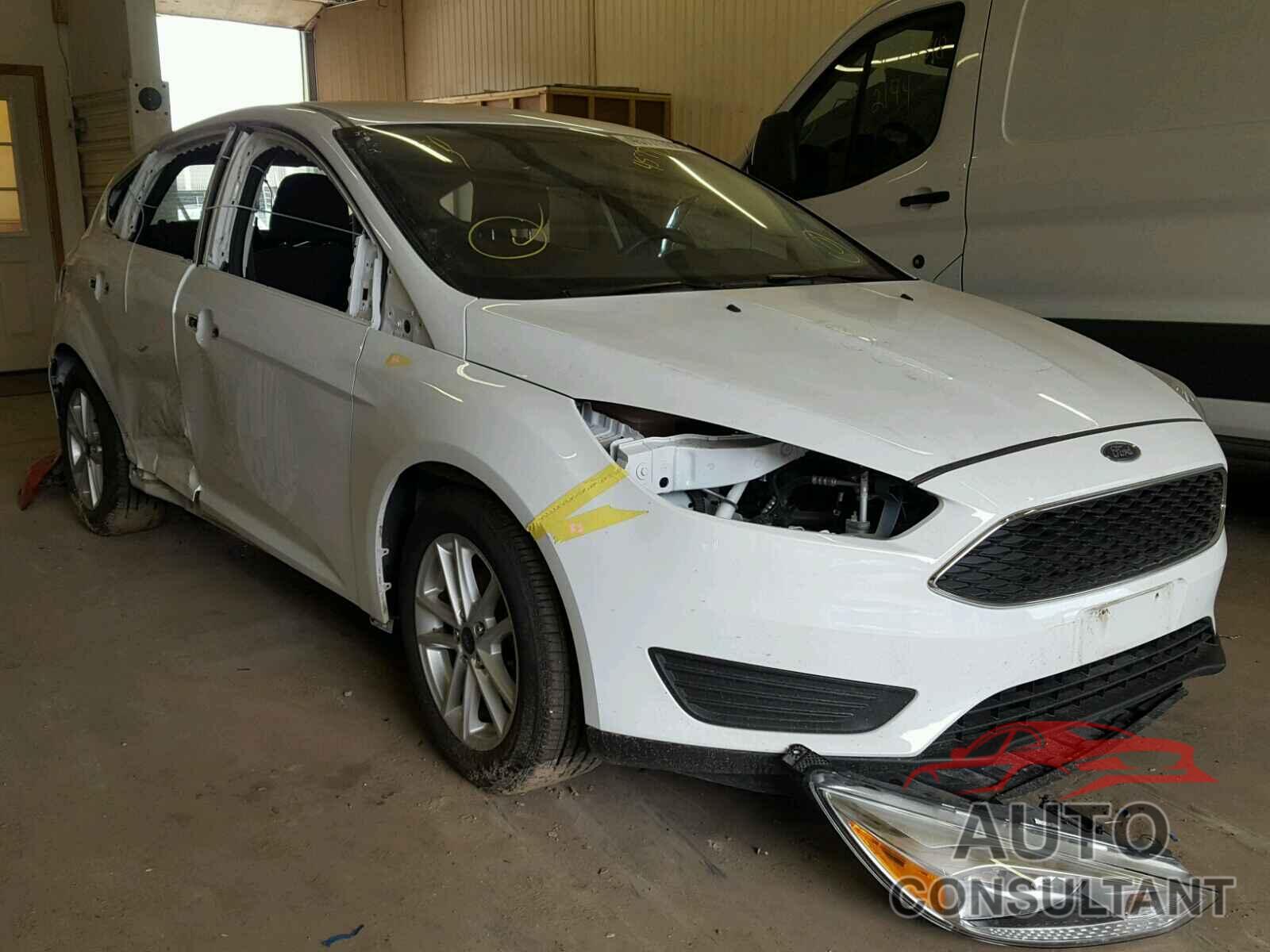 FORD FOCUS 2017 - 1FADP3K29HL211792