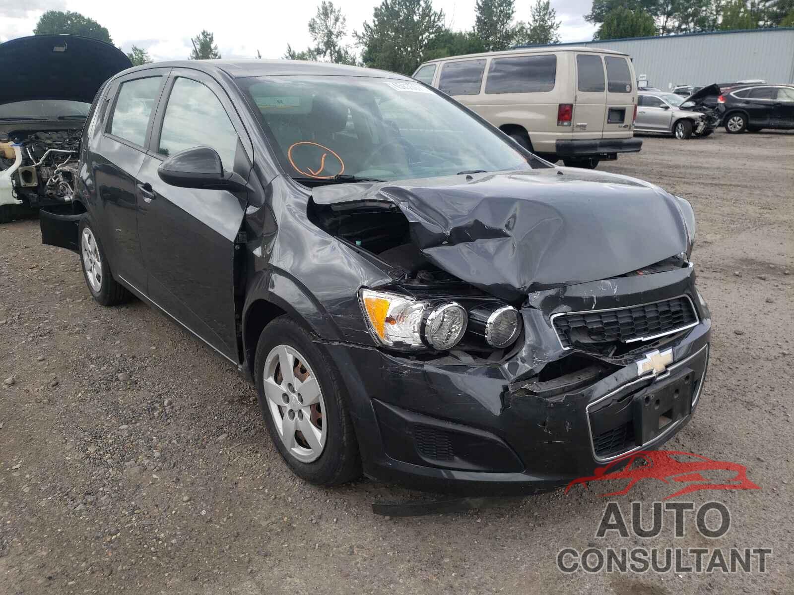 CHEVROLET SONIC 2016 - 1G1JA6SG2G4120943
