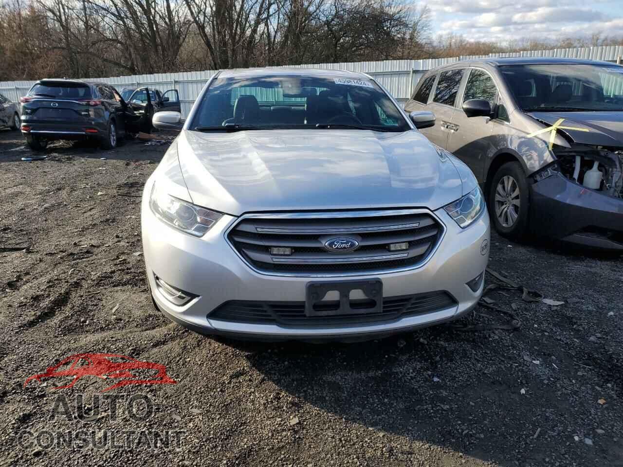 FORD TAURUS 2016 - 1FAHP2E84GG154095