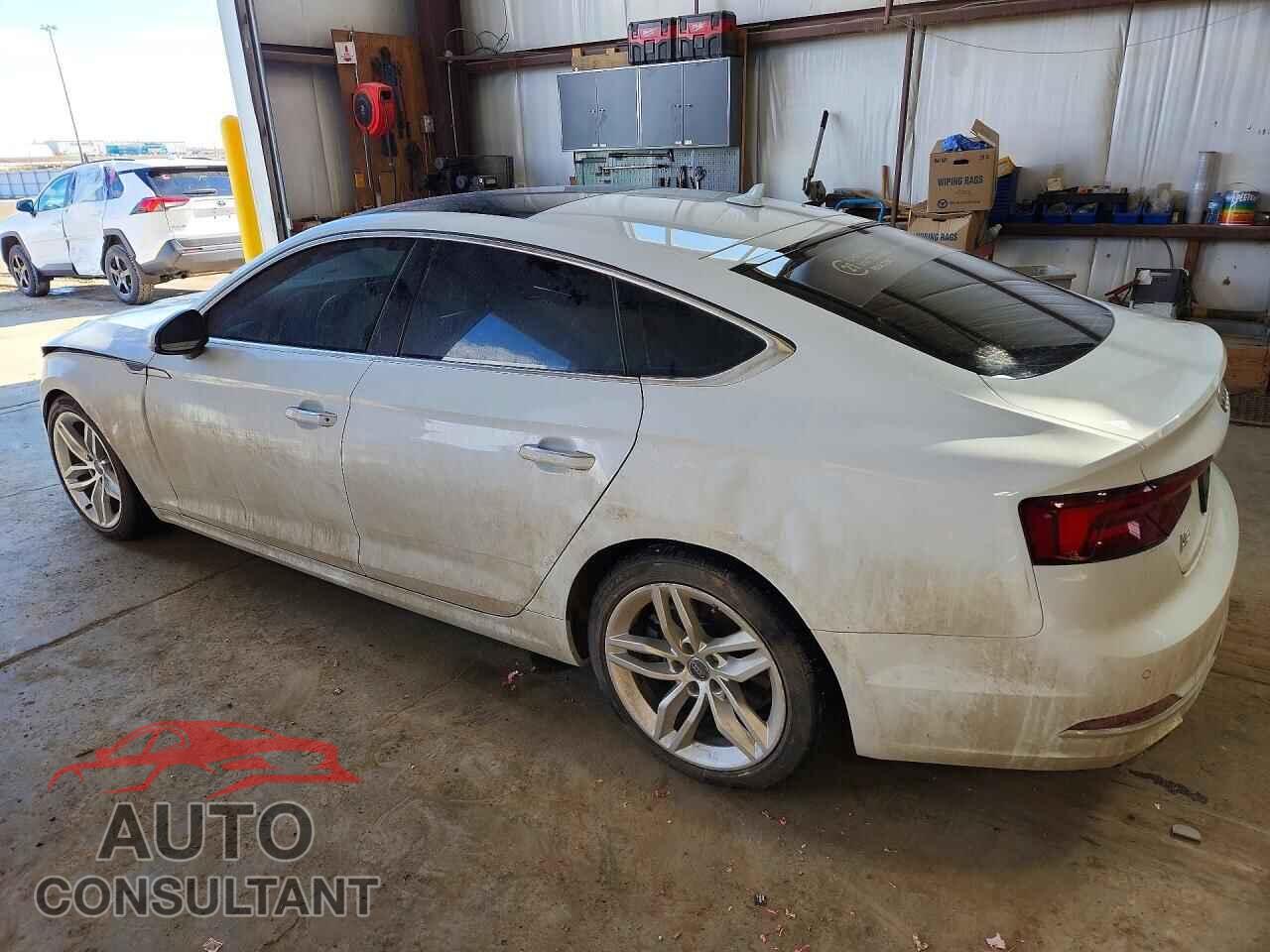 AUDI A5 2018 - WAUCNCF54JA090863