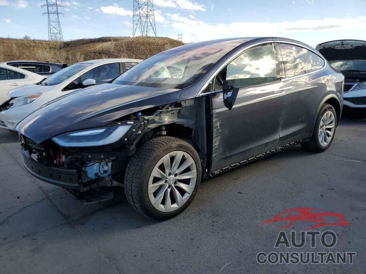 TESLA MODEL X 2017 - 5YJXCDE22HF044795