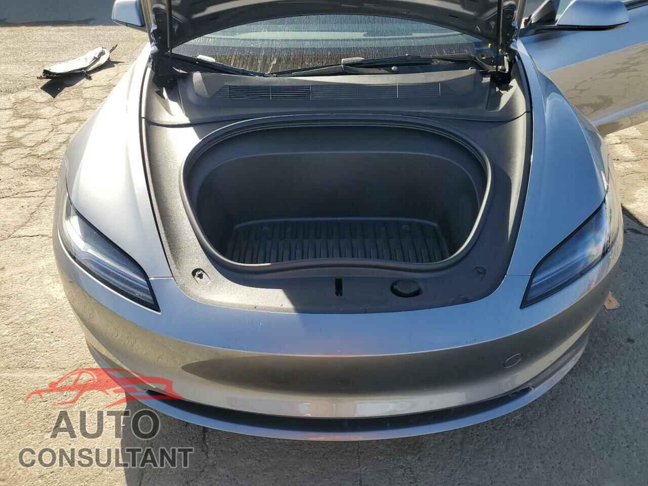TESLA MODEL 3 2025 - 5YJ3E1EA8SF890337