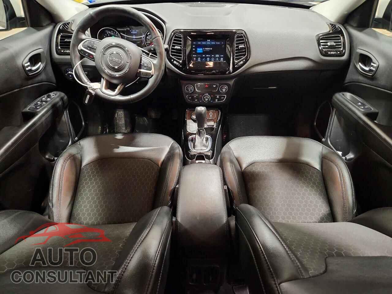JEEP COMPASS 2019 - 3C4NJDBB7KT653584