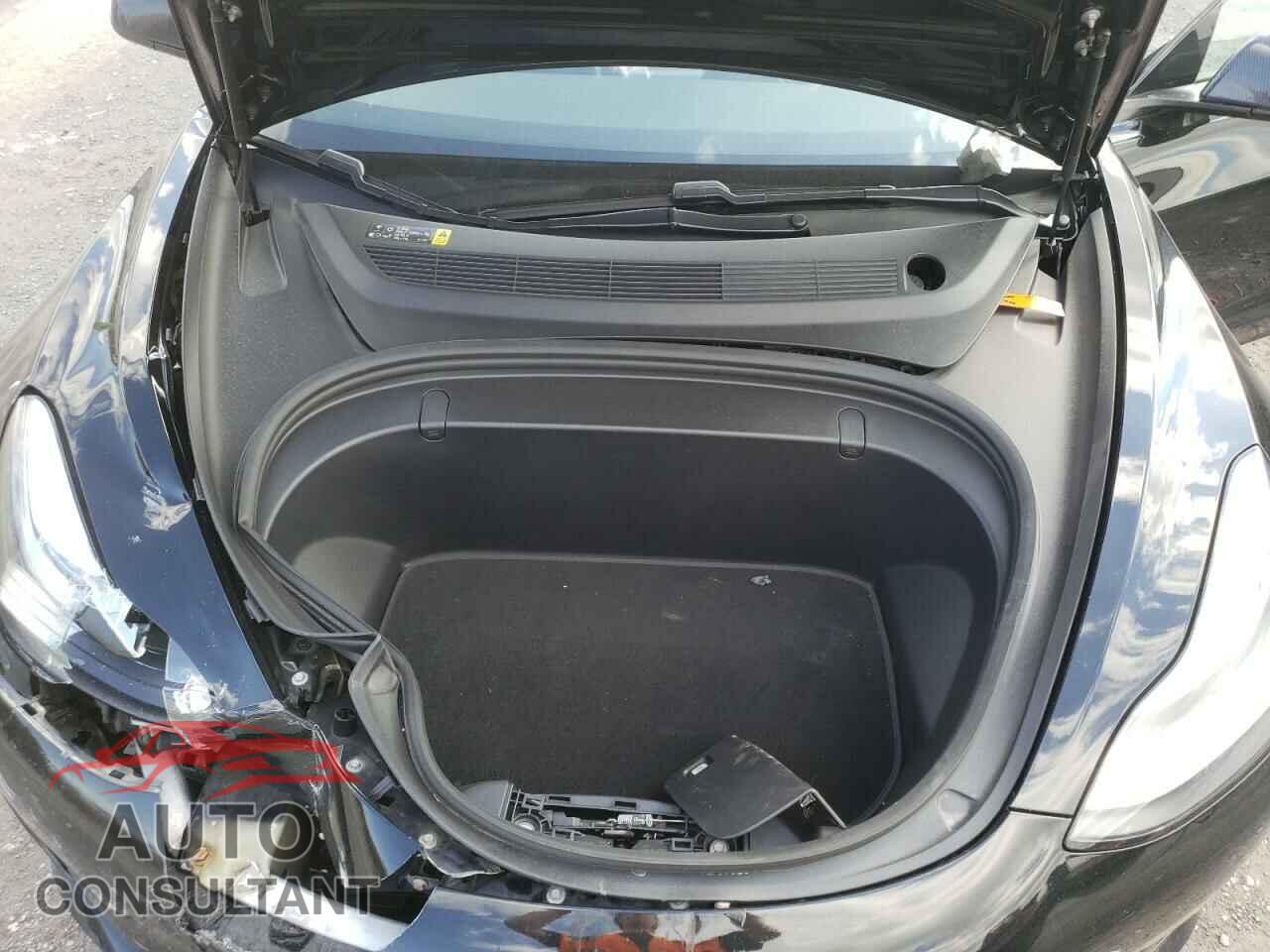 TESLA MODEL 3 2018 - 5YJ3E1EB2JF068012