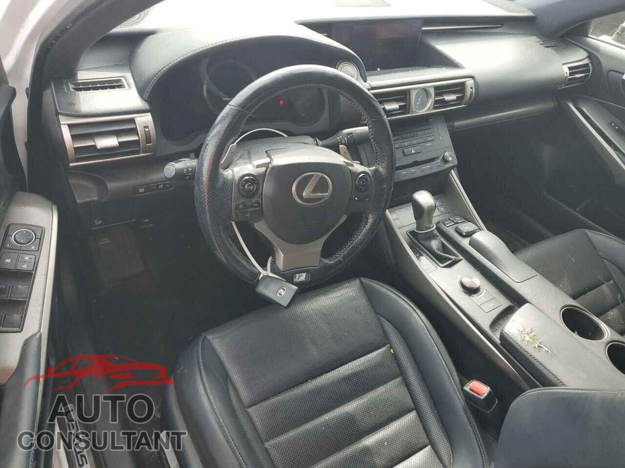 LEXUS IS 2016 - JTHBA1D25G5019663