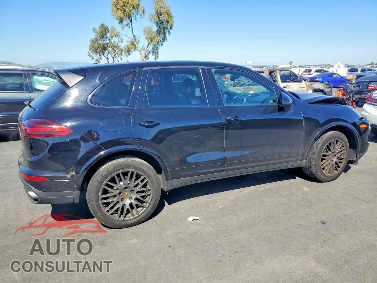 PORSCHE CAYENNE 2017 - WP1AA2A23HKA90305