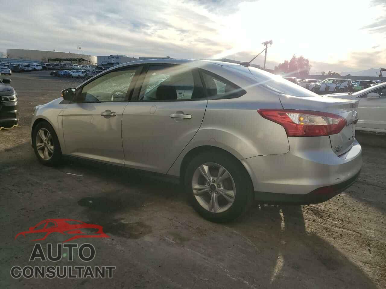 FORD FOCUS 2014 - 1FADP3F22EL381854