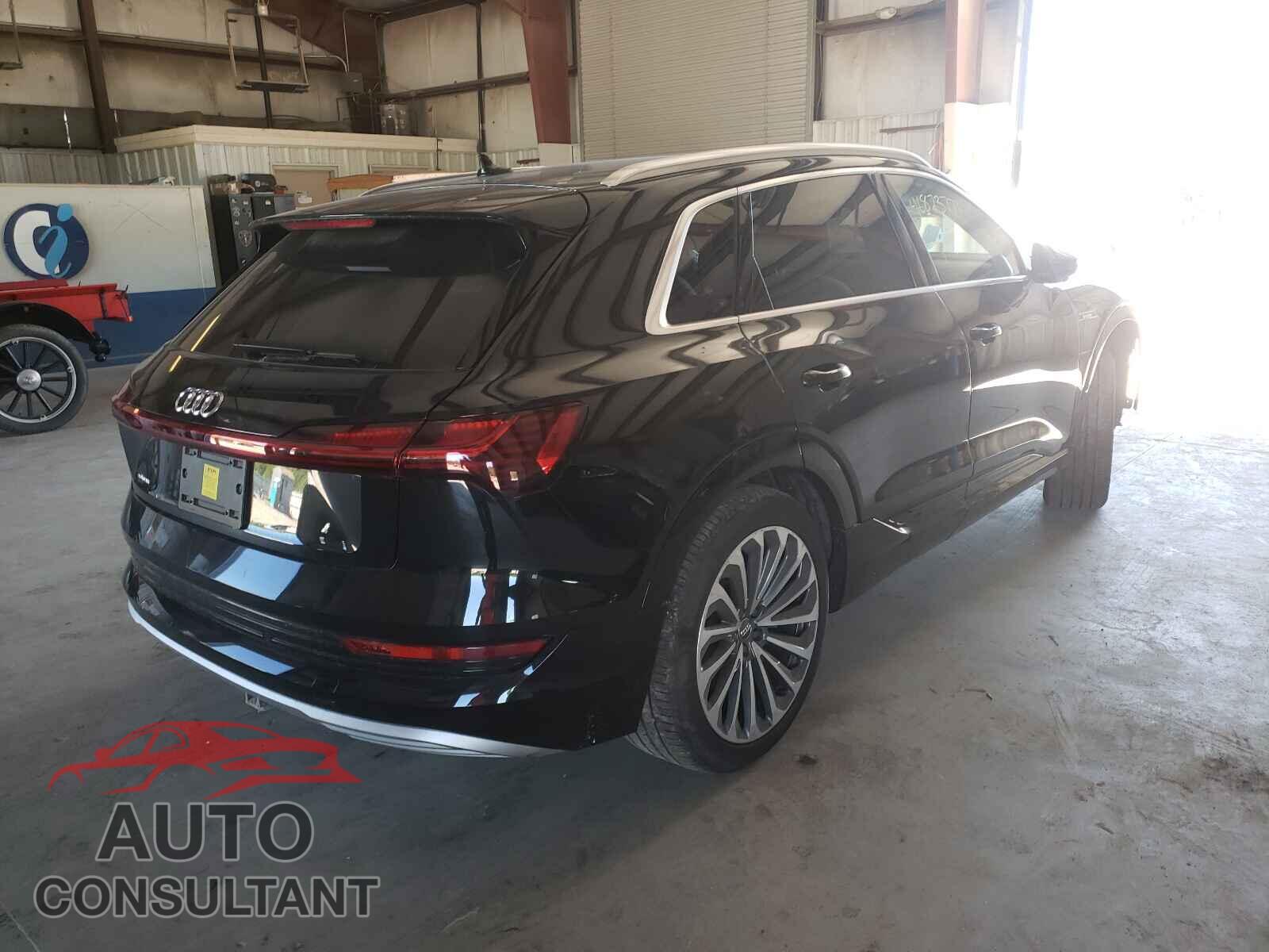 AUDI E-TRON 2019 - WA1VAAGE1KB017997