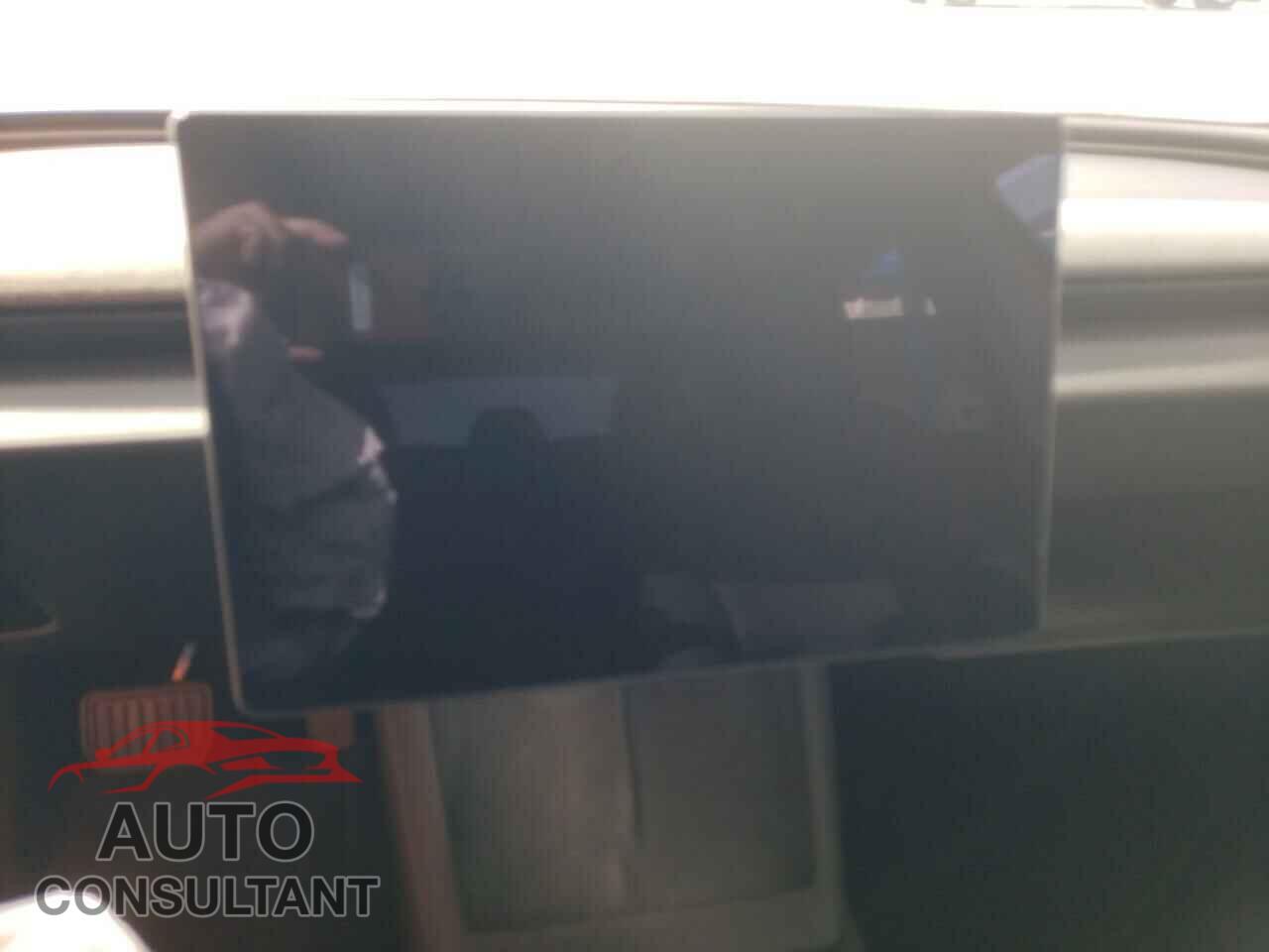 TESLA MODEL 3 2024 - 5YJ3E1EA5RF848265
