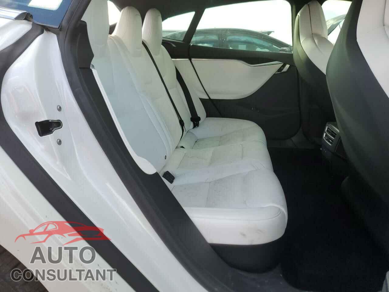 TESLA MODEL S 2017 - 5YJSA1E26HF212985