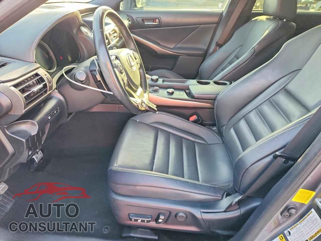 LEXUS IS 2015 - JTHBF1D25F5067146