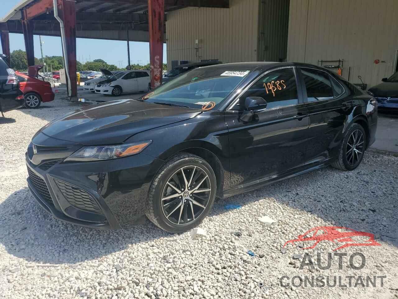 TOYOTA CAMRY 2023 - 4T1T11AKXPU829477