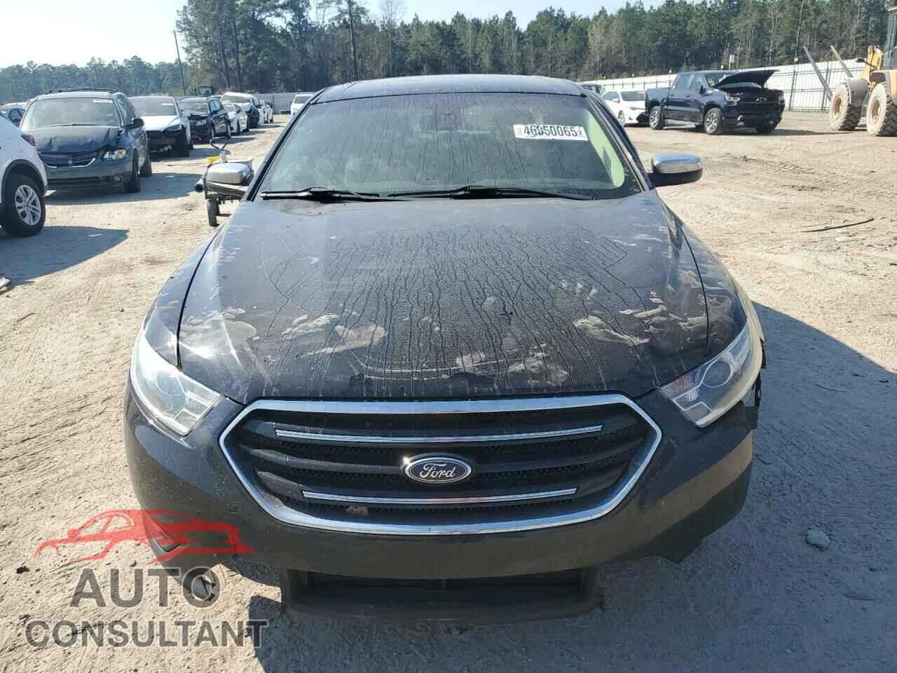 FORD TAURUS 2018 - 1FAHP2F83JG119313