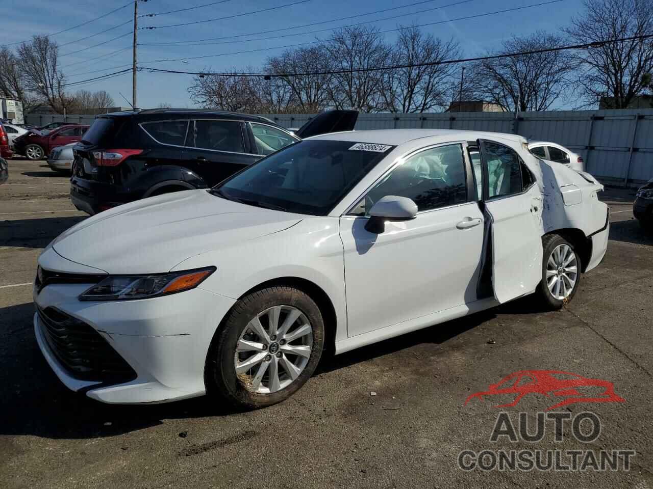 TOYOTA CAMRY 2018 - 4T1B11HK8JU118711
