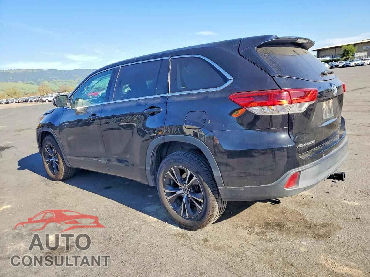 TOYOTA HIGHLANDER 2018 - 5TDZZRFH2JS244701