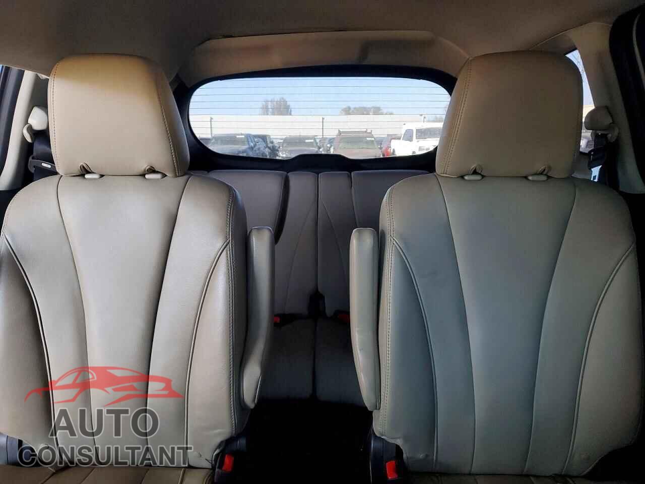 MAZDA 5 2013 - JM1CW2CL3D0151272