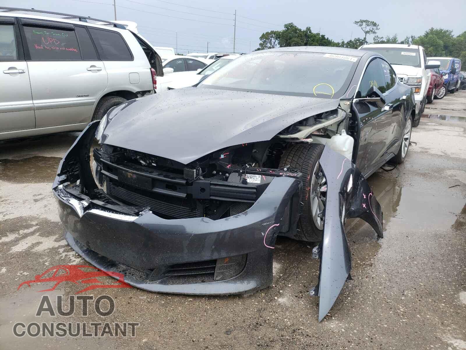 TESLA MODEL S 2017 - 5YJSA1E10HF176864