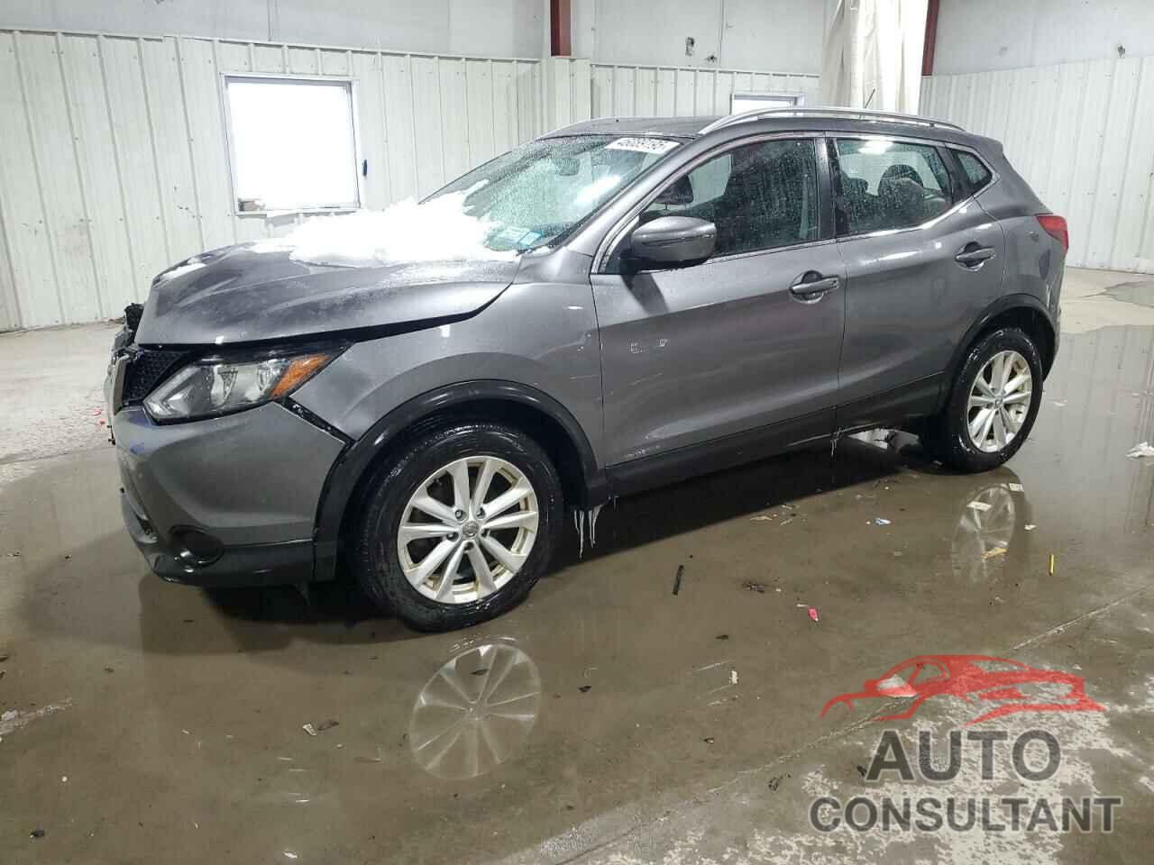 NISSAN ROGUE 2017 - JN1BJ1CR8HW131226