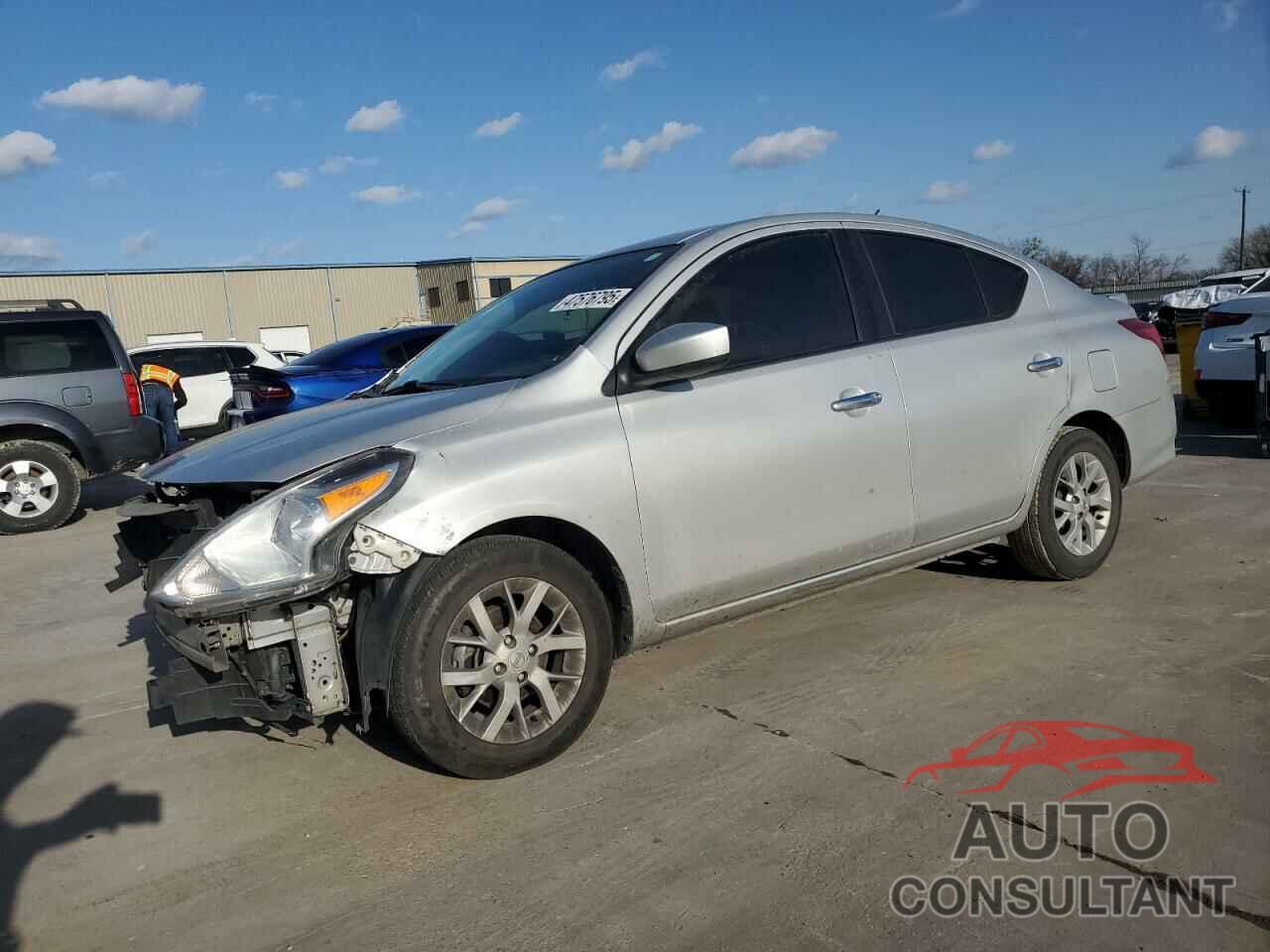 NISSAN VERSA 2018 - 3N1CN7AP9JL878665