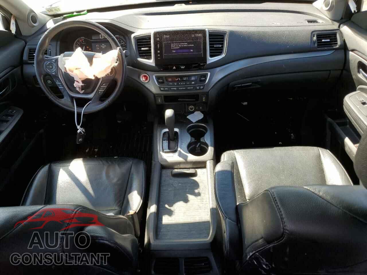 HONDA PILOT 2017 - 5FNYF6H52HB096733