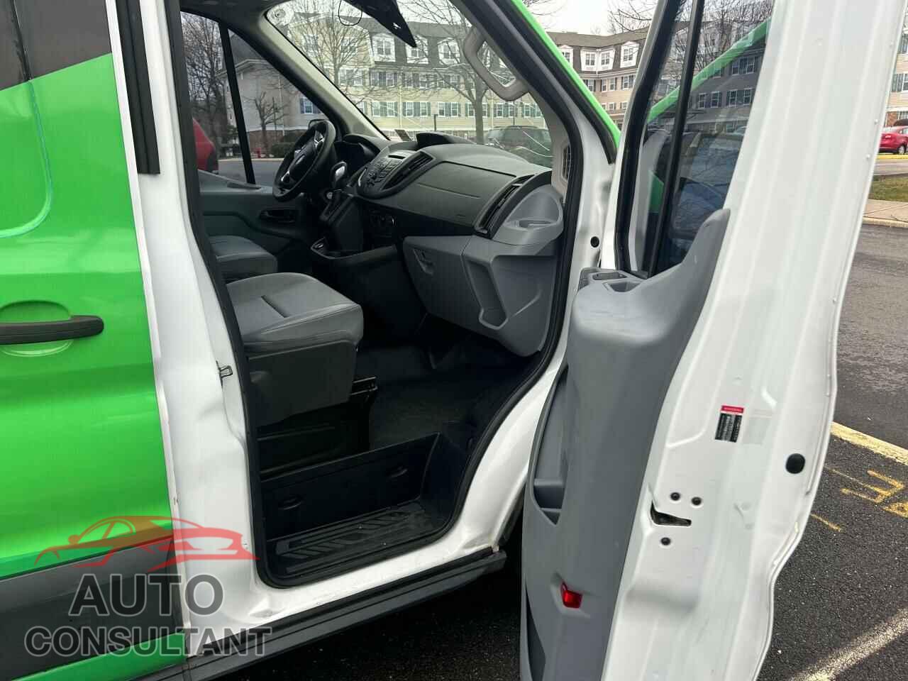 FORD TRANSIT 2019 - 1FTBW2CG7KKA08499