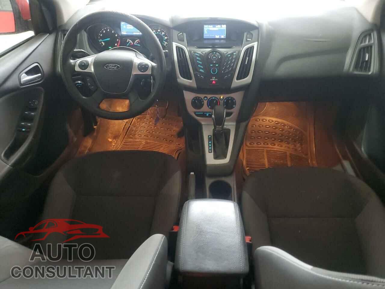 FORD FOCUS 2014 - 1FADP3F22EL139842