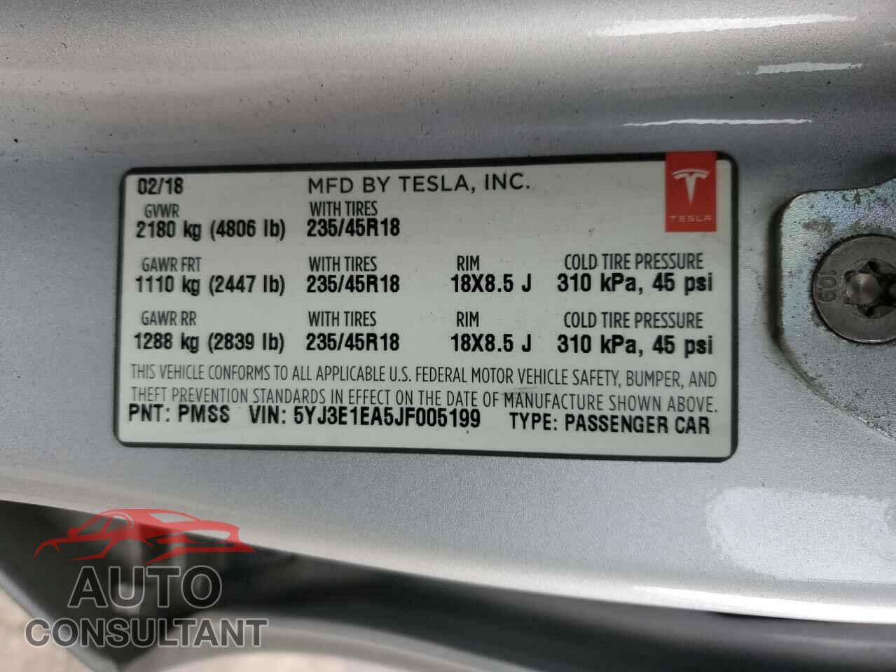 TESLA MODEL 3 2018 - 5YJ3E1EA5JF005199