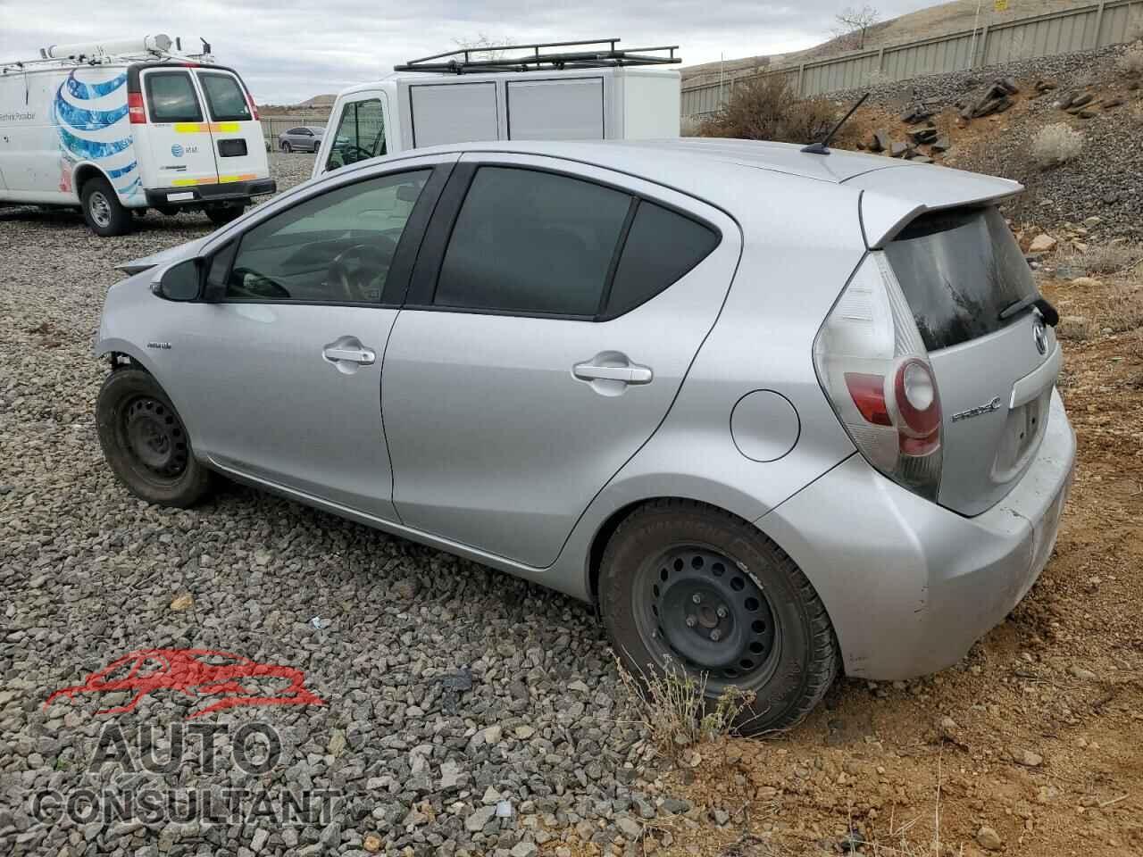 TOYOTA PRIUS 2014 - JTDKDTB32E1068565