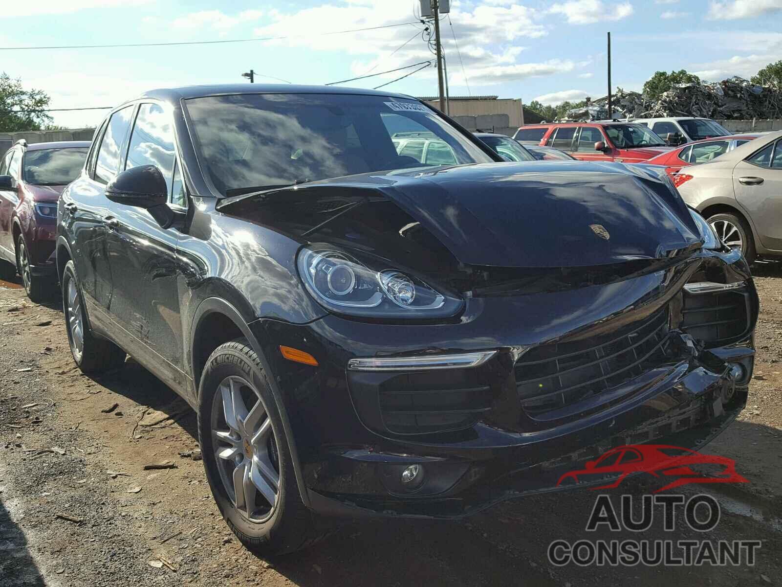 PORSCHE CAYENNE 2016 - WP1AA2A27GKA08297