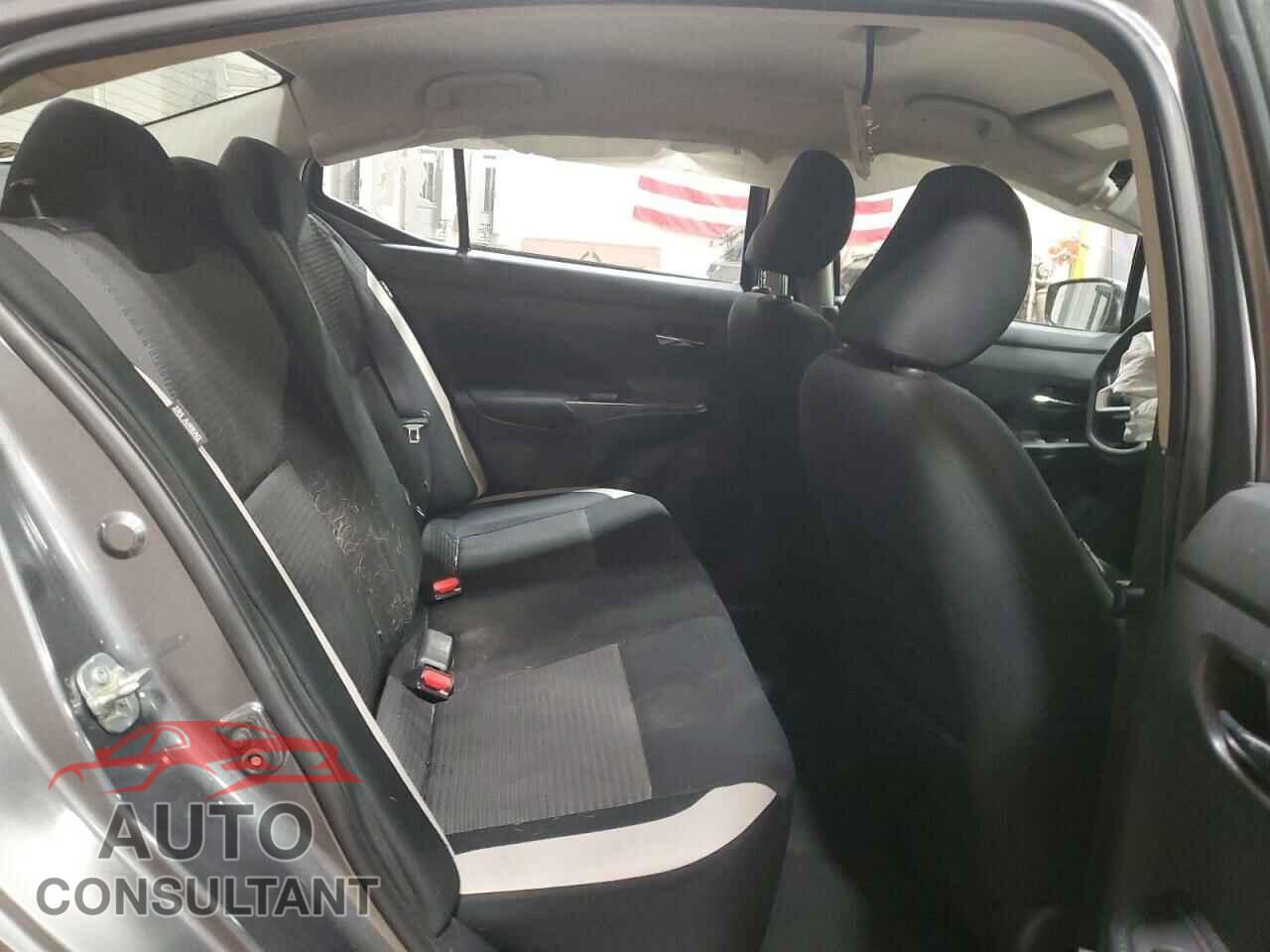 NISSAN VERSA 2021 - 3N1CN8EVXML877589