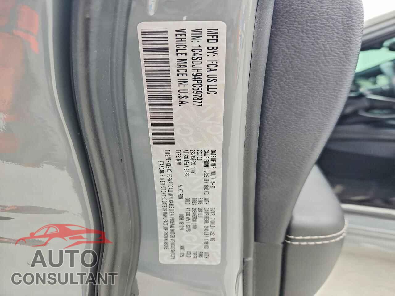 DODGE DURANGO 2023 - 1C4SDJH94PC597877